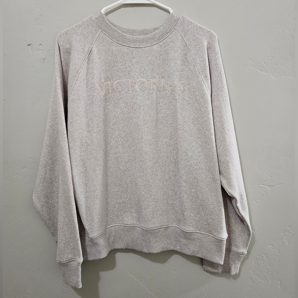 Victoria Secret Sweater Cream Super Soft Size M